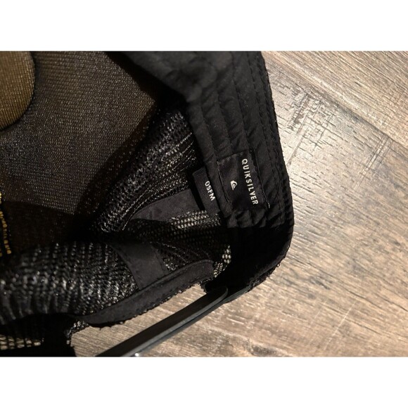 Mens Quiksilver Trucker Hat Adult Snapback Baseball Cap Surfer USA Patriotic - Picture 4 of 4